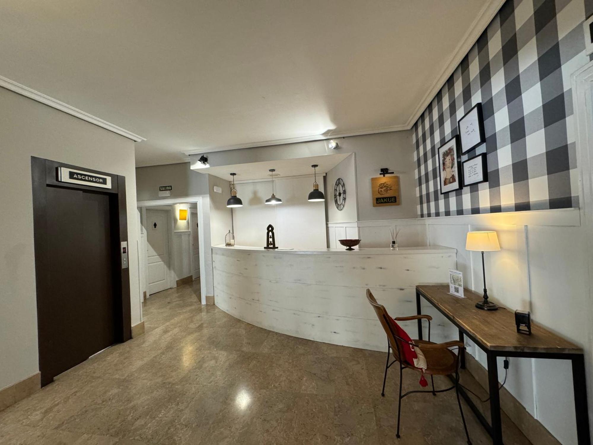 Hotel Jakue Puente la Reina Kültér fotó