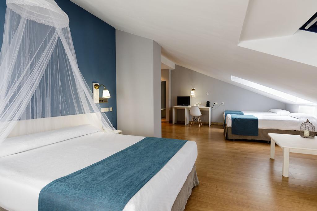 Hotel Jakue Puente la Reina Kültér fotó