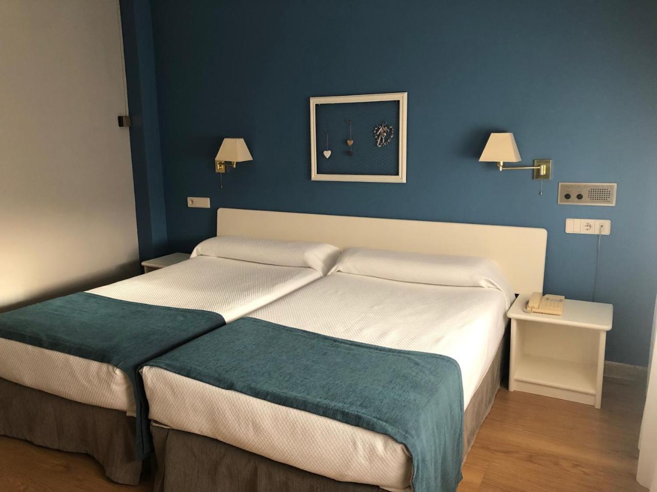 Hotel Jakue Puente la Reina Kültér fotó